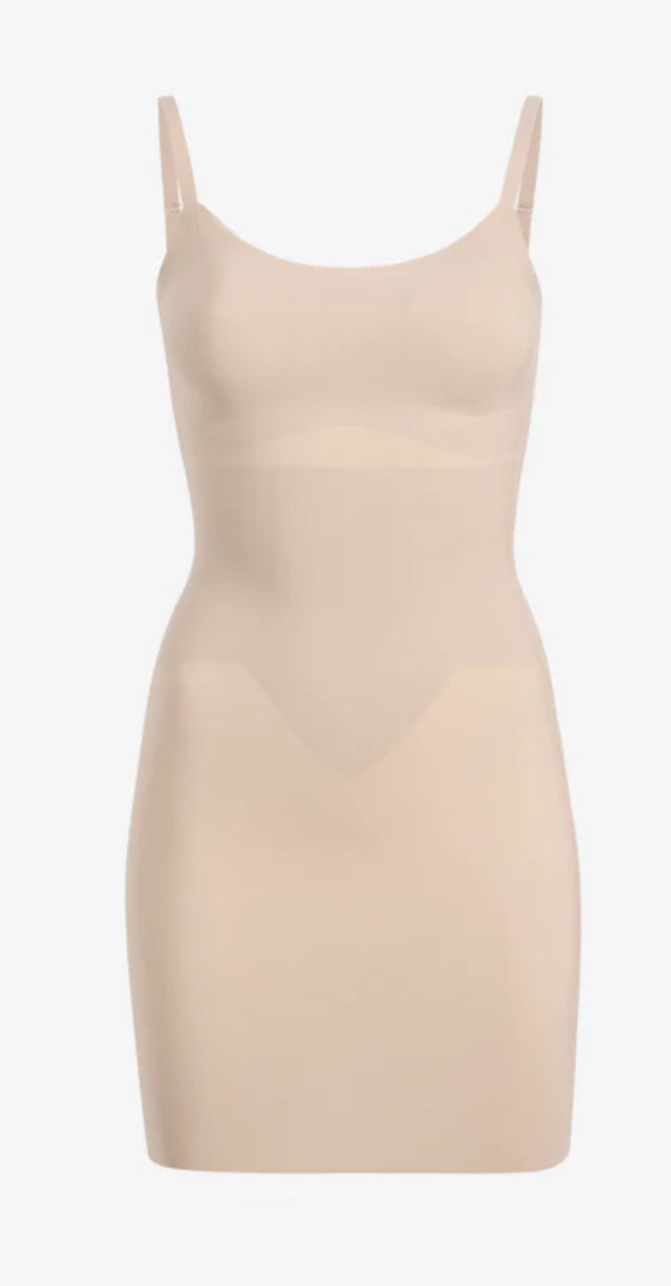Zone Smoothing Full Slip in Beige