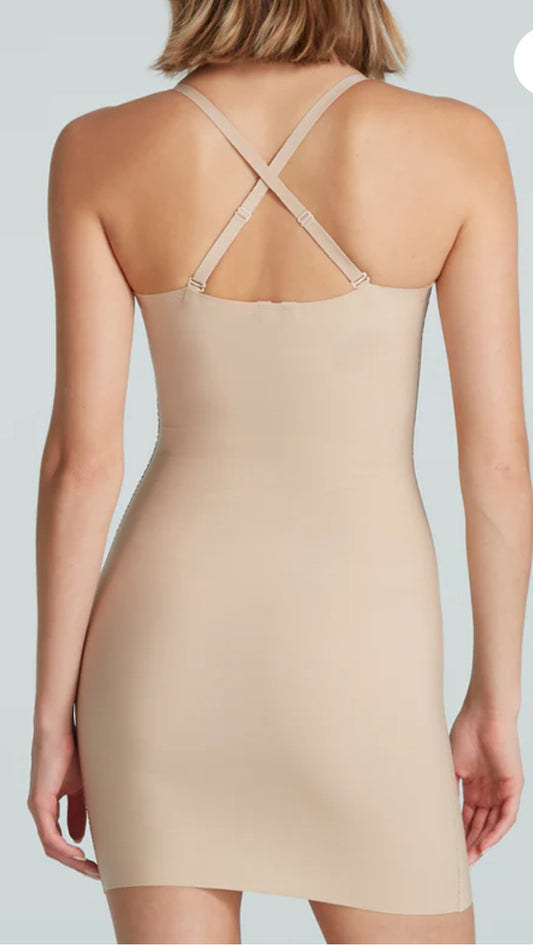 Zone Smoothing Full Slip in Beige