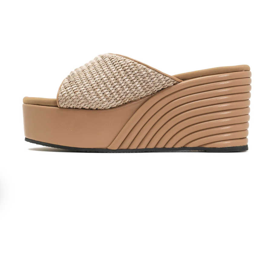 Raffia Scoop Sandal in Natual