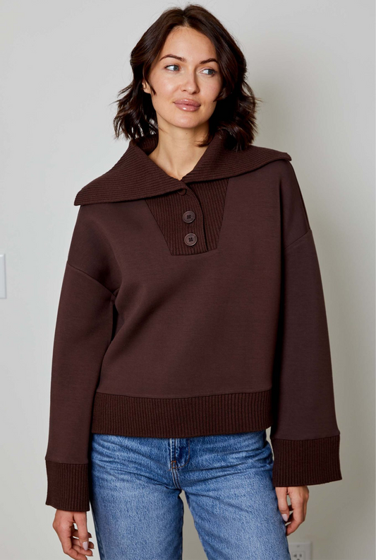 Shelia Pullover in Brown