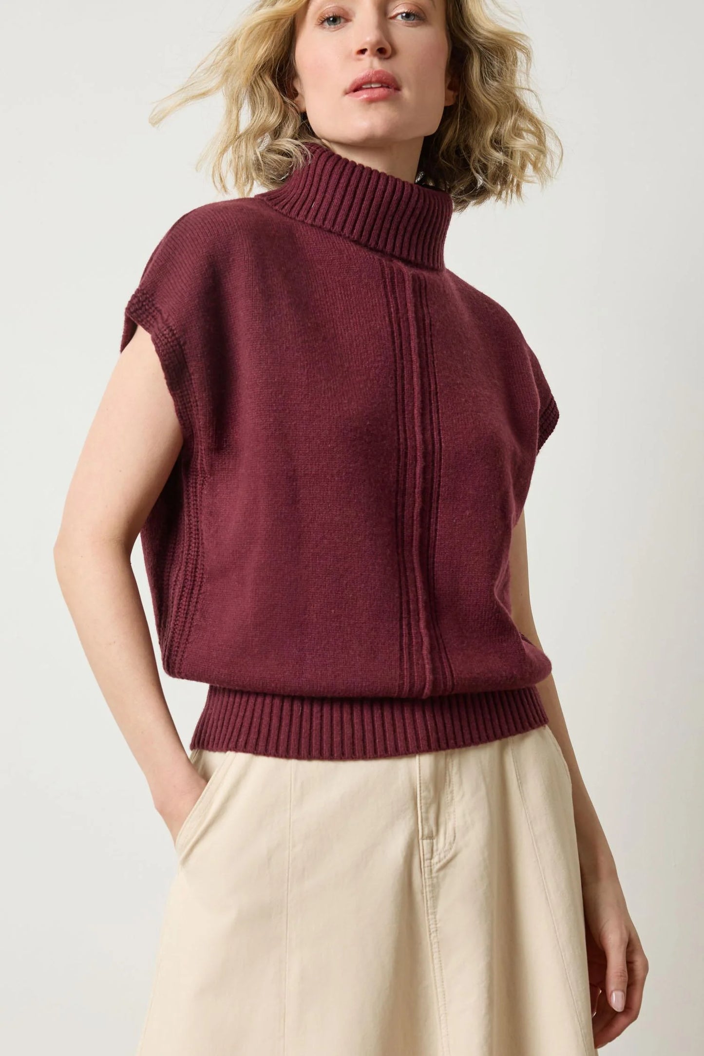 Turtleneck Wedge Sweater in Plum