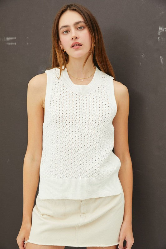 Crochet S/L Knit Sweater W/side Slit in Ivory