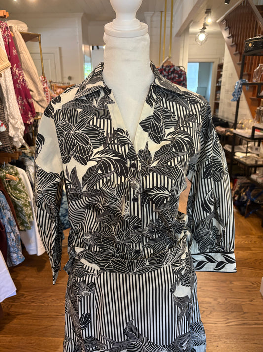 Elsa Top  in Noir Florals