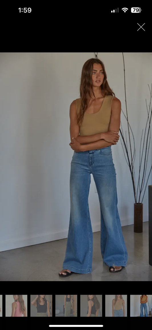 Double Layered Seamless Top in Light Taupe