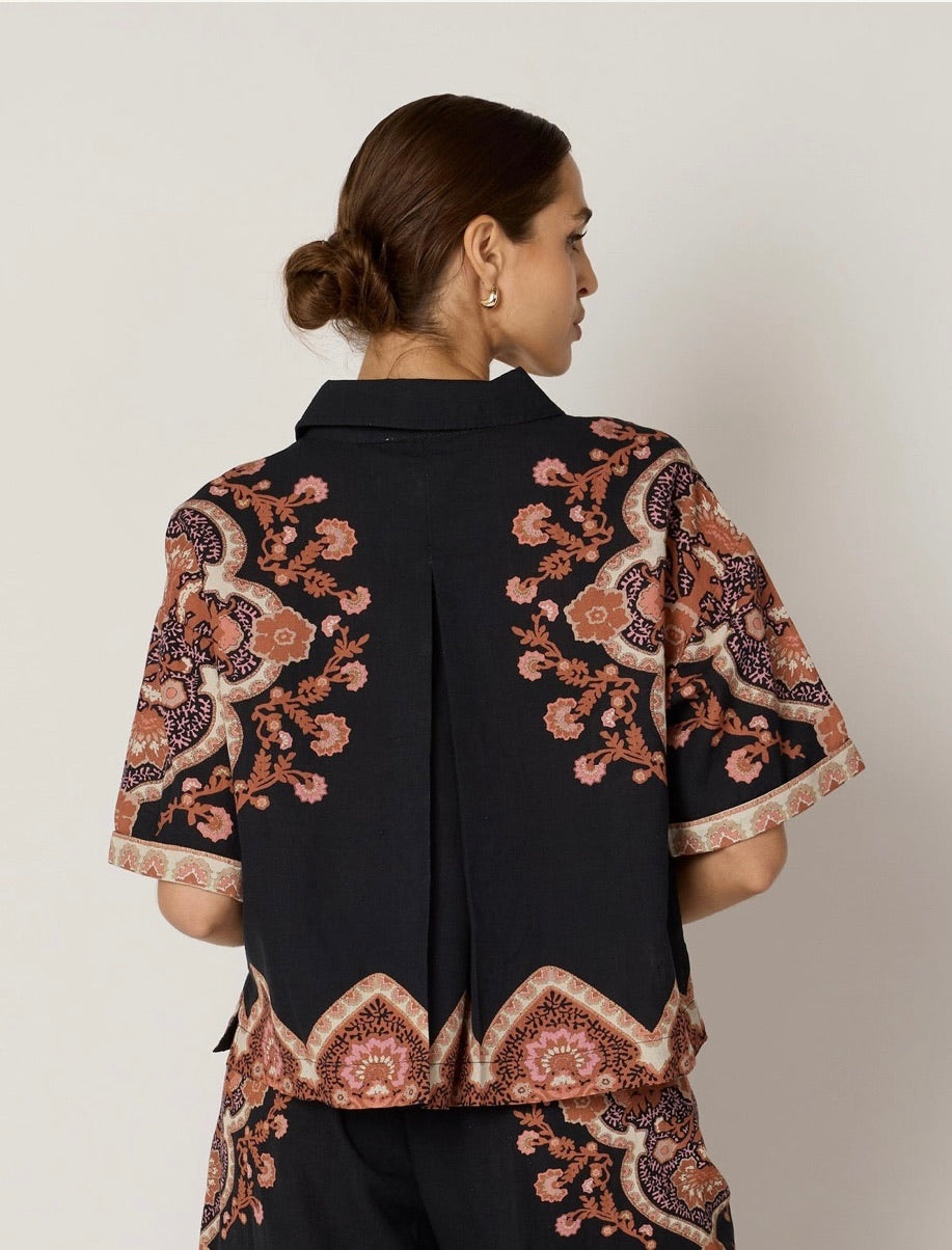 Jeni Blouse in Dark Lagos Print
