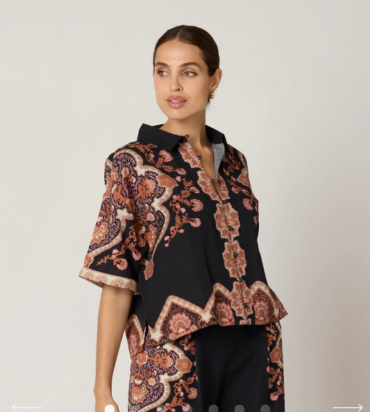 Jeni Blouse in Dark Lagos Print