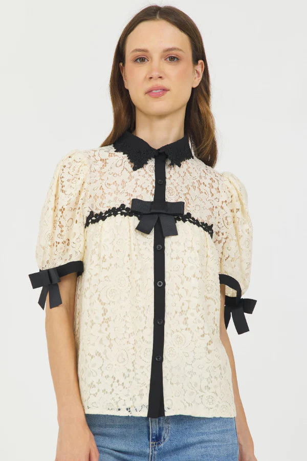 Lace S/S Button Down Shirt W/Bow Trim in Cream