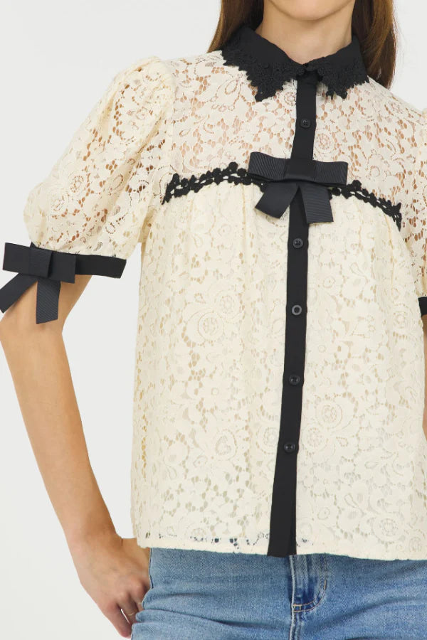 Lace S/S Button Down Shirt W/Bow Trim in Cream