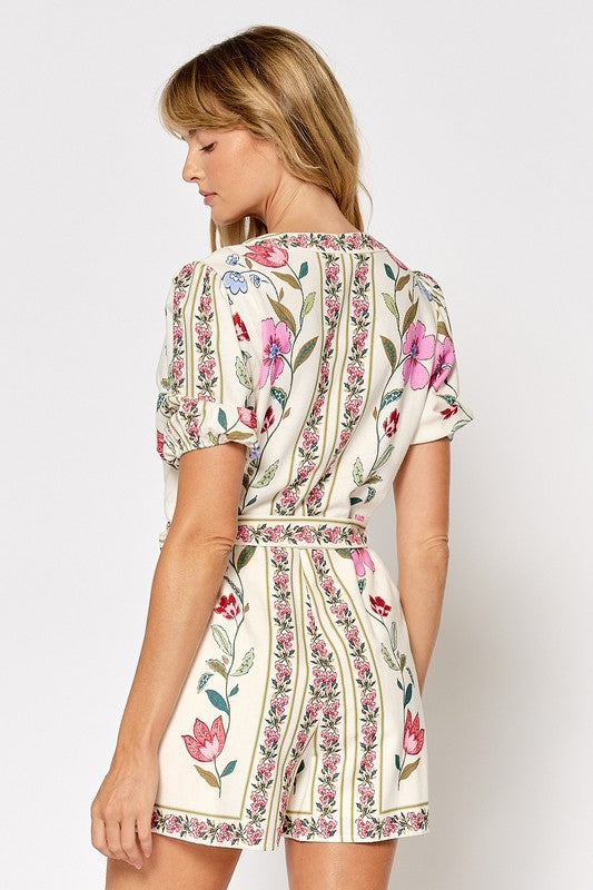 Short Sleeve Puff Sleeve Romper in Off White/Pink Multi