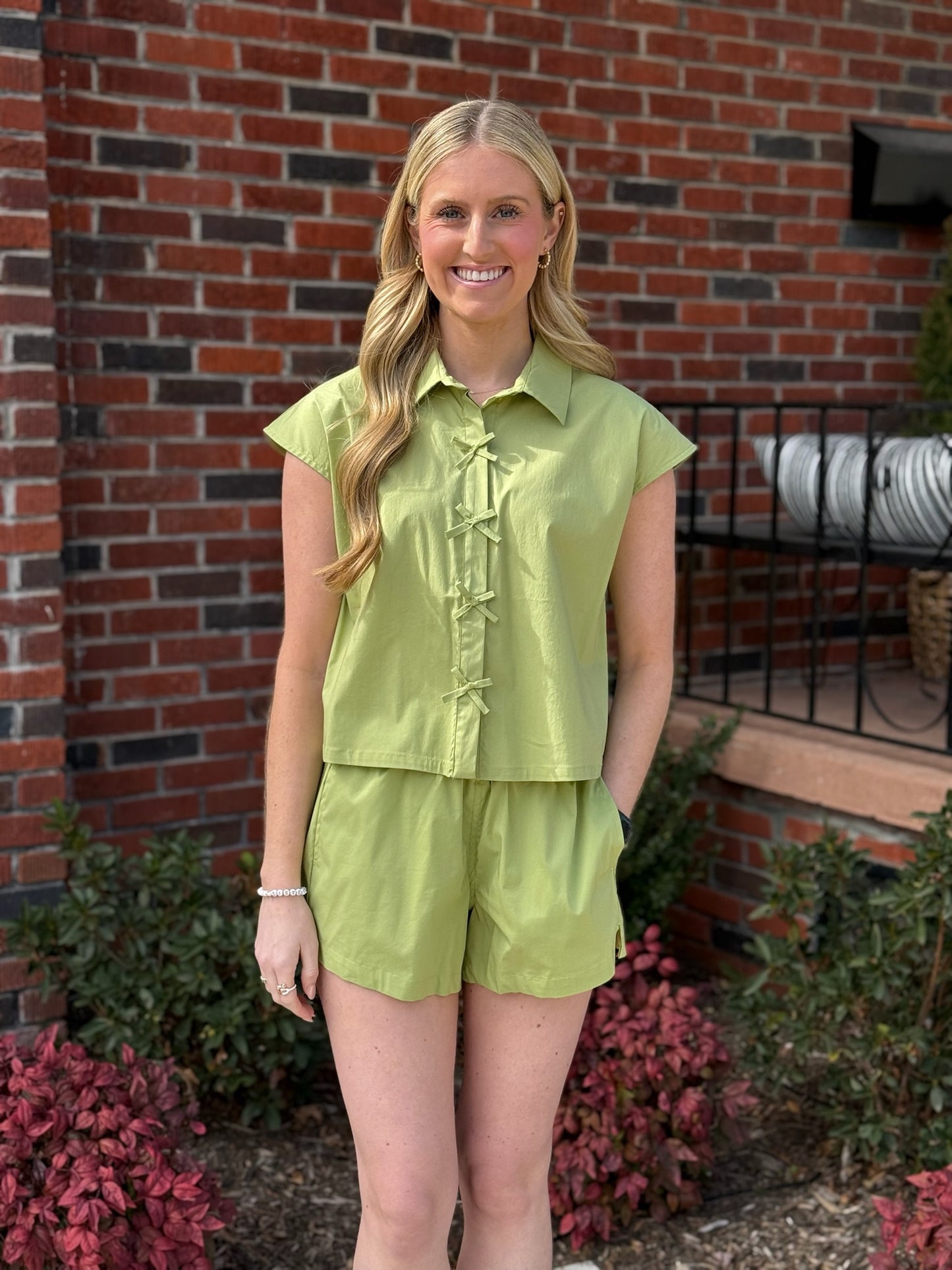 Vivi Short in Sage