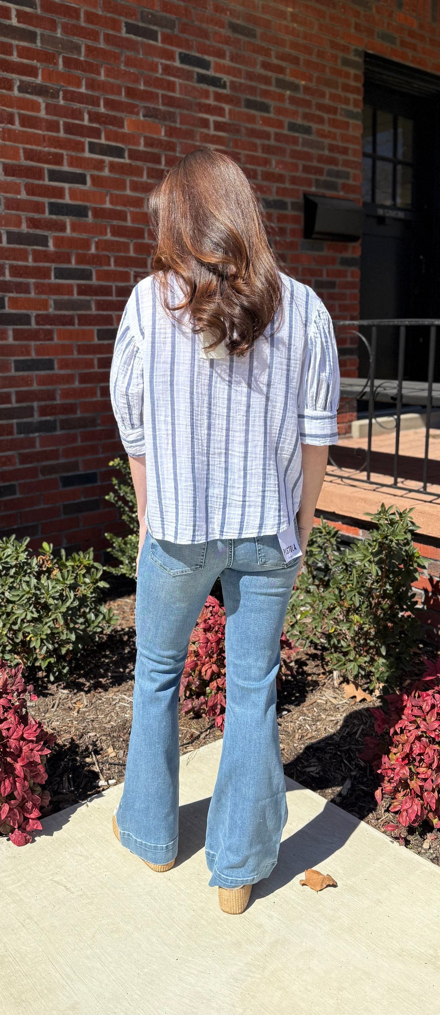 Kinsley Mid Rise Ultra Flare in Essay
