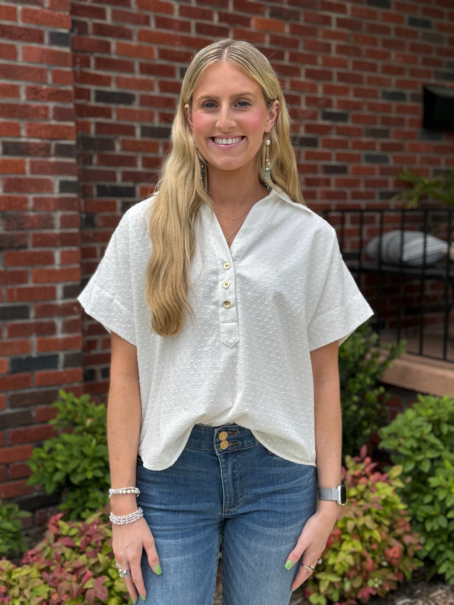 White/Gold Short Sleeve Top