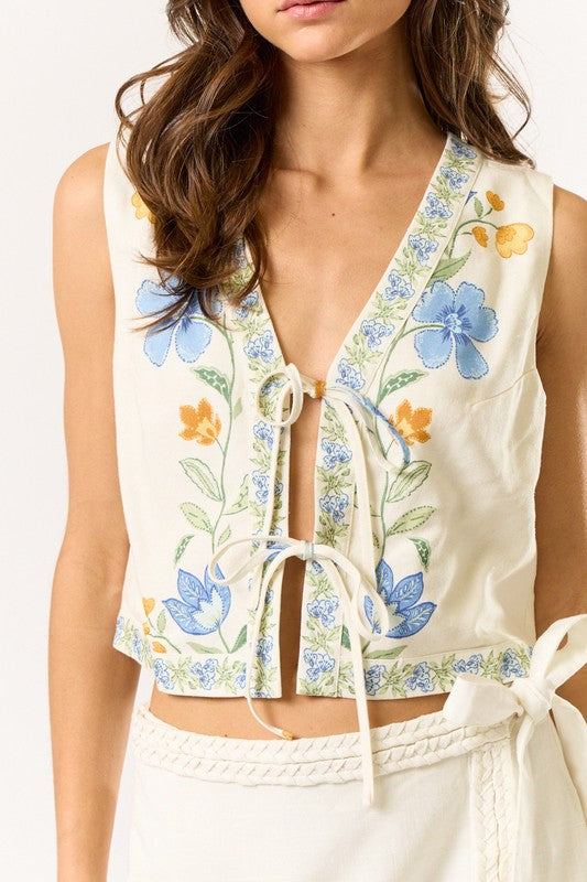 Front Tie Floral Vest in Off White/Blue Multi