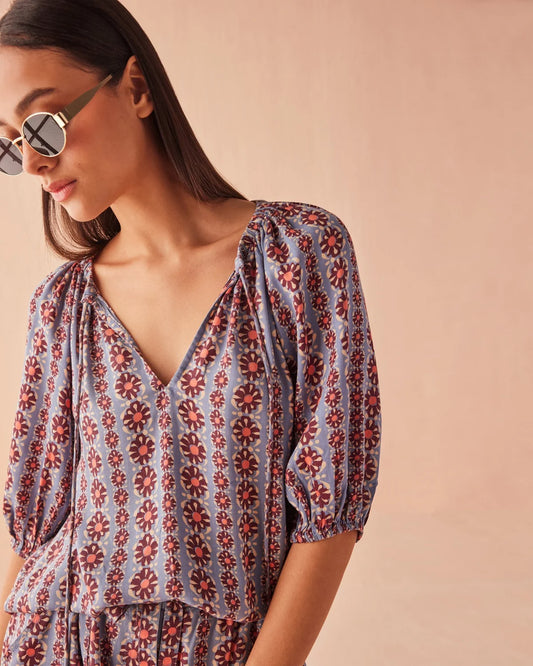 Isla Blouse in Omari Hibiscus