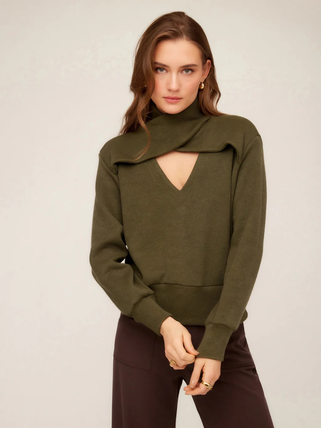 Caly Turtleneck Sweater in Olive