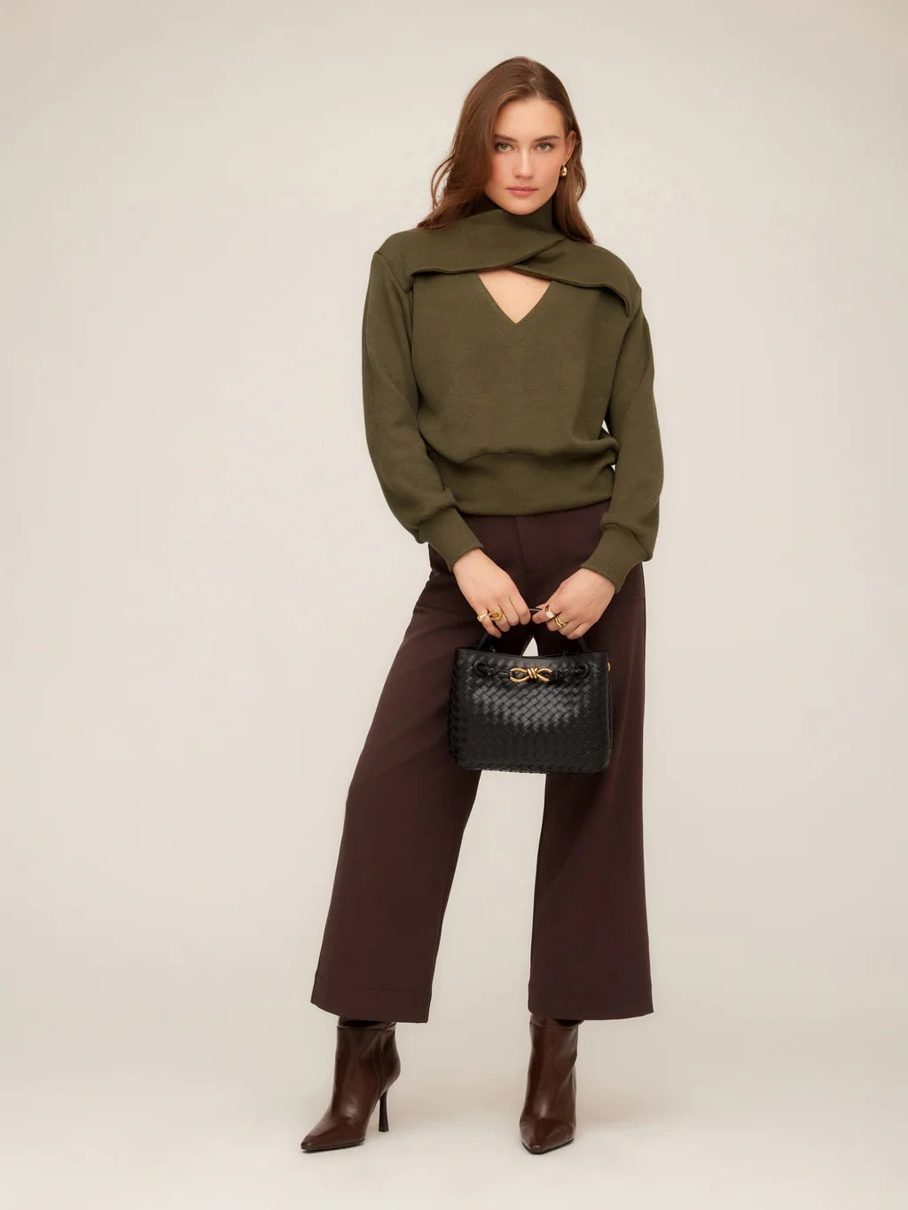 Caly Turtleneck Sweater in Olive